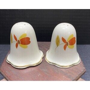 Vintage Hall Autumn Leaf Ruffle Base Salt Pepper Shaker Set w/Cork Mid-Century